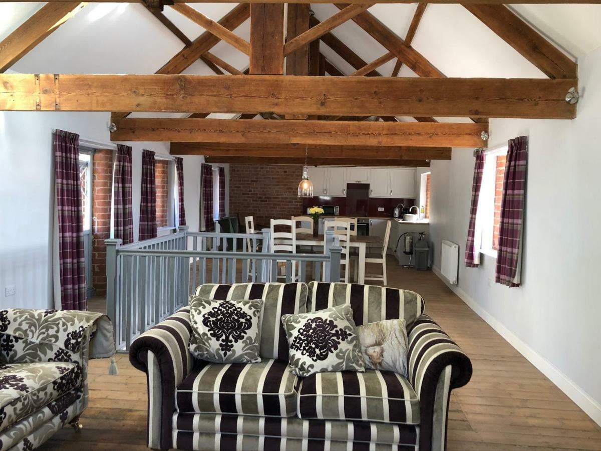 The Granary, Wolds Way Holiday Cottages, Spacious 3 Bed Cottage Cottingham  Dış mekan fotoğraf